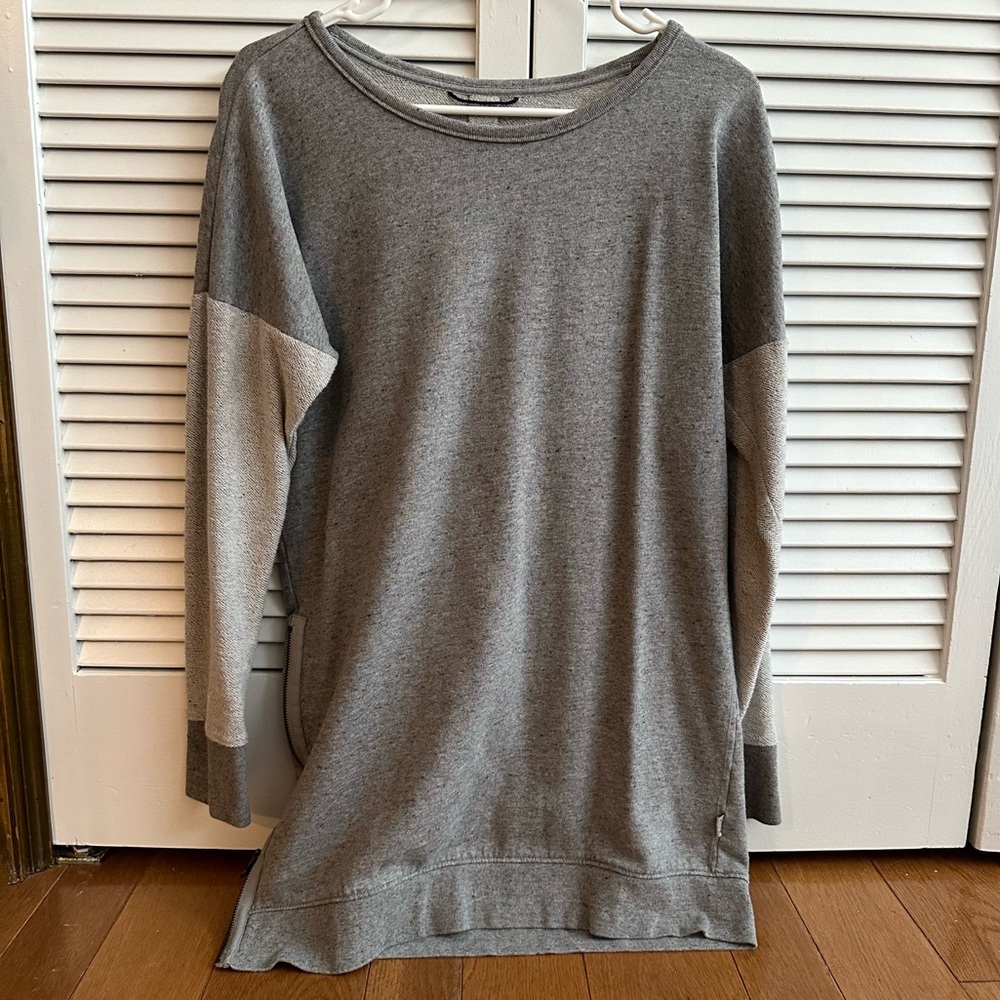 Burton Pullover Crewneck Sweatshirt - Women’s Large